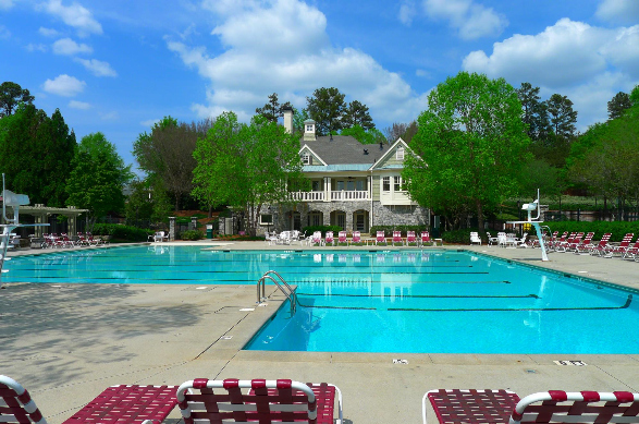 Sparkling Rivermoore pool